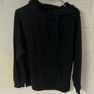 Black oversized pink sweatshirt